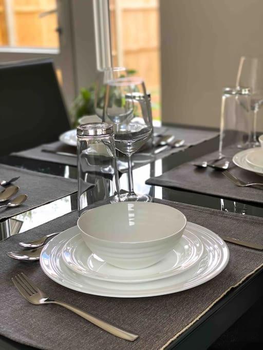 Апартаменты Modern Flat Near Train Station With Free Parking Кембридж Экстерьер фото