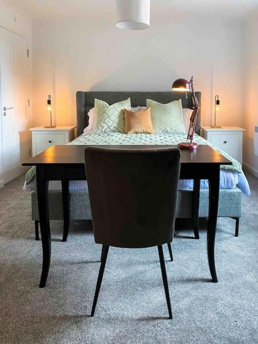Апартаменты Modern Flat Near Train Station With Free Parking Кембридж Экстерьер фото